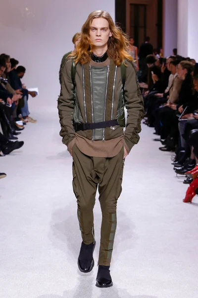 Look 31